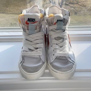 Nike Blazers Mid’77 Men’s 6 White, Orange, Blue